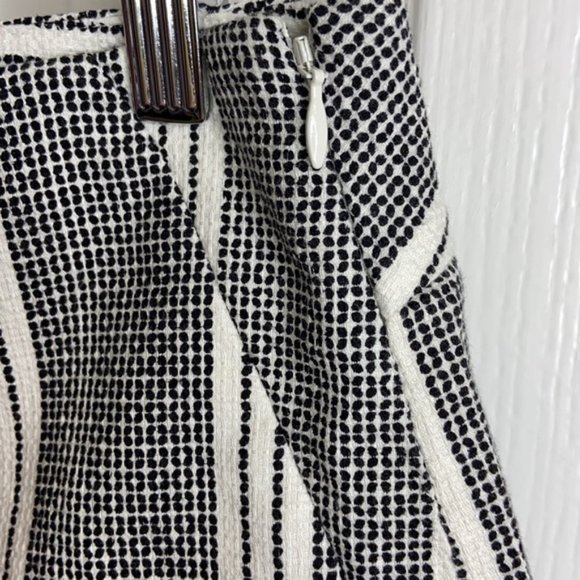 Ann Taylor Size 8 Black Striped City Shorts $59 - Picture 7 of 7